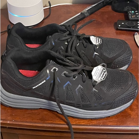 Men’s Size 10 Skechers Composite Toe Work Shoe - Picture 6 of 6